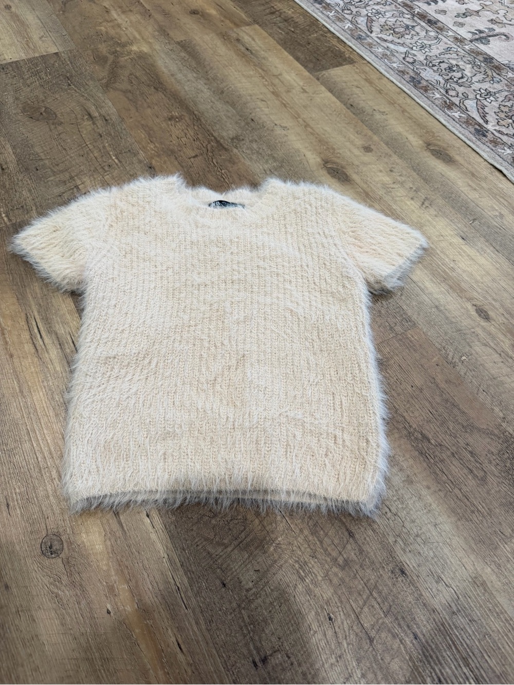 Zara Cream Fuzzy Short-Sleeve Knit Top - small